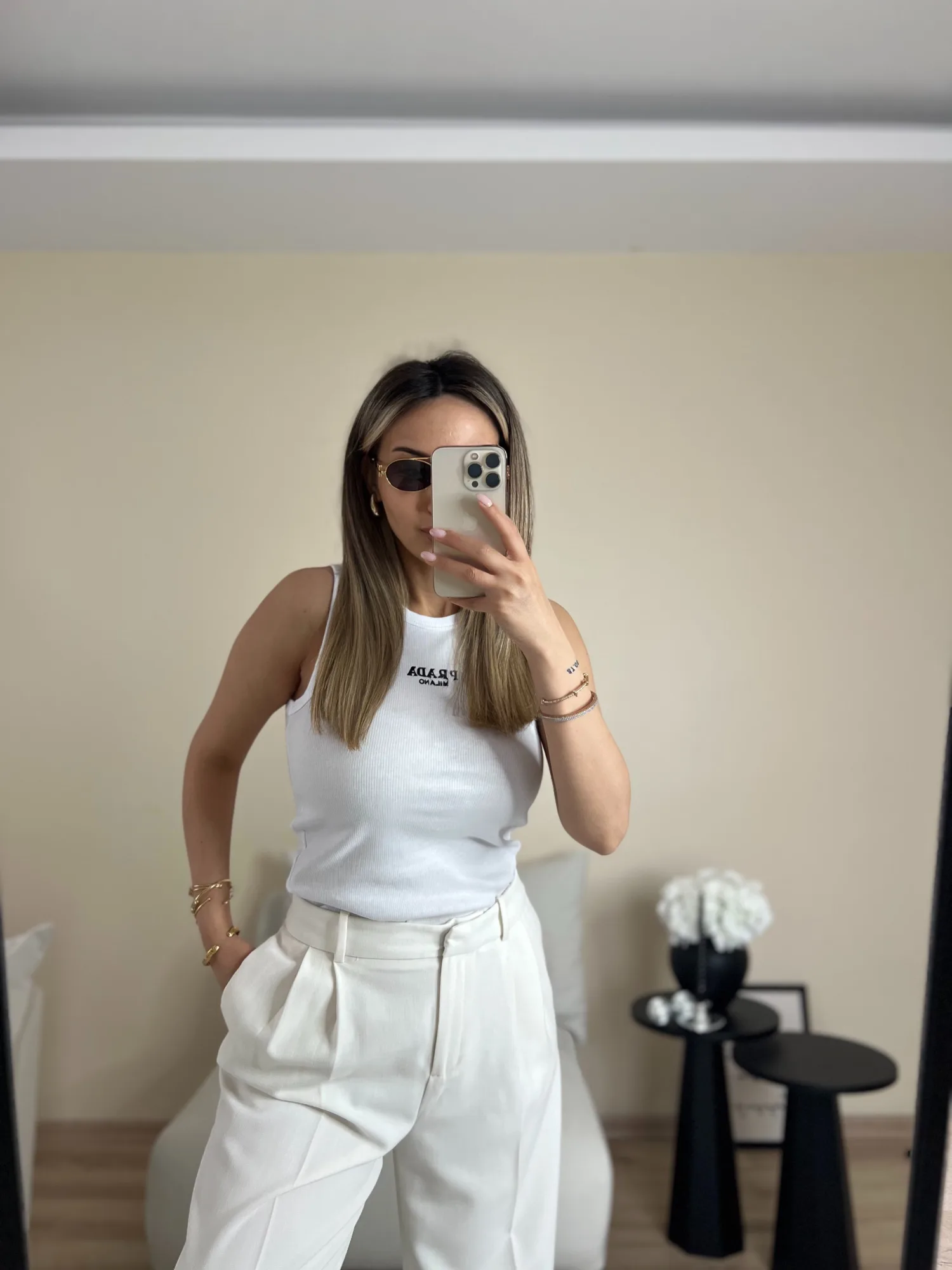 Marka model baskılı beyaz atlet 2