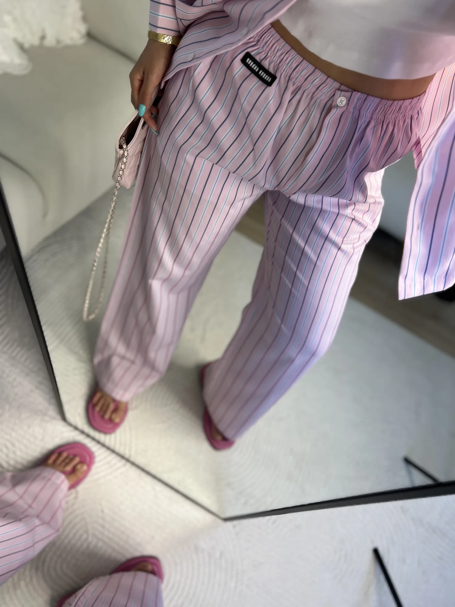 Pembe çizgili premium takım 3